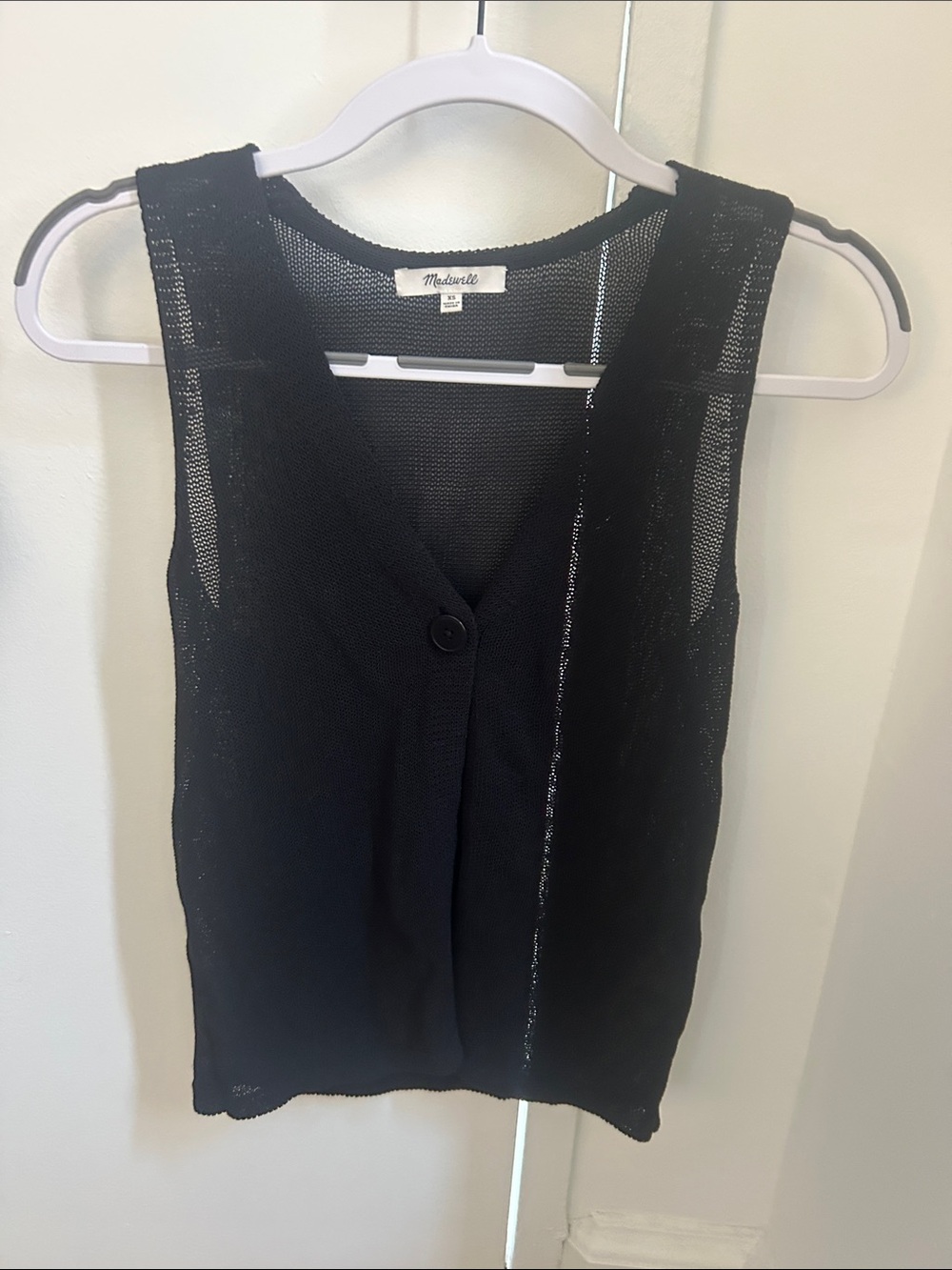 Madewell Black Sleeveless Knit V-Neck Button Tank